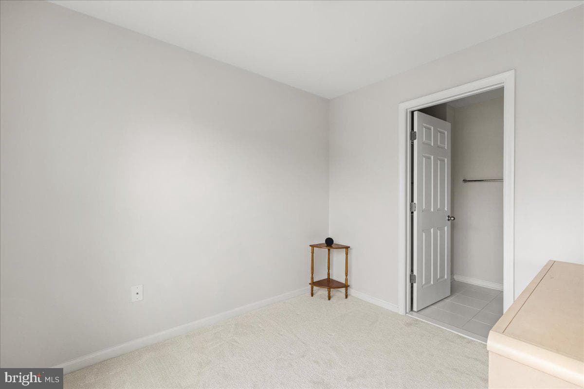 1590 Kinnaird Terrace NE photo 5