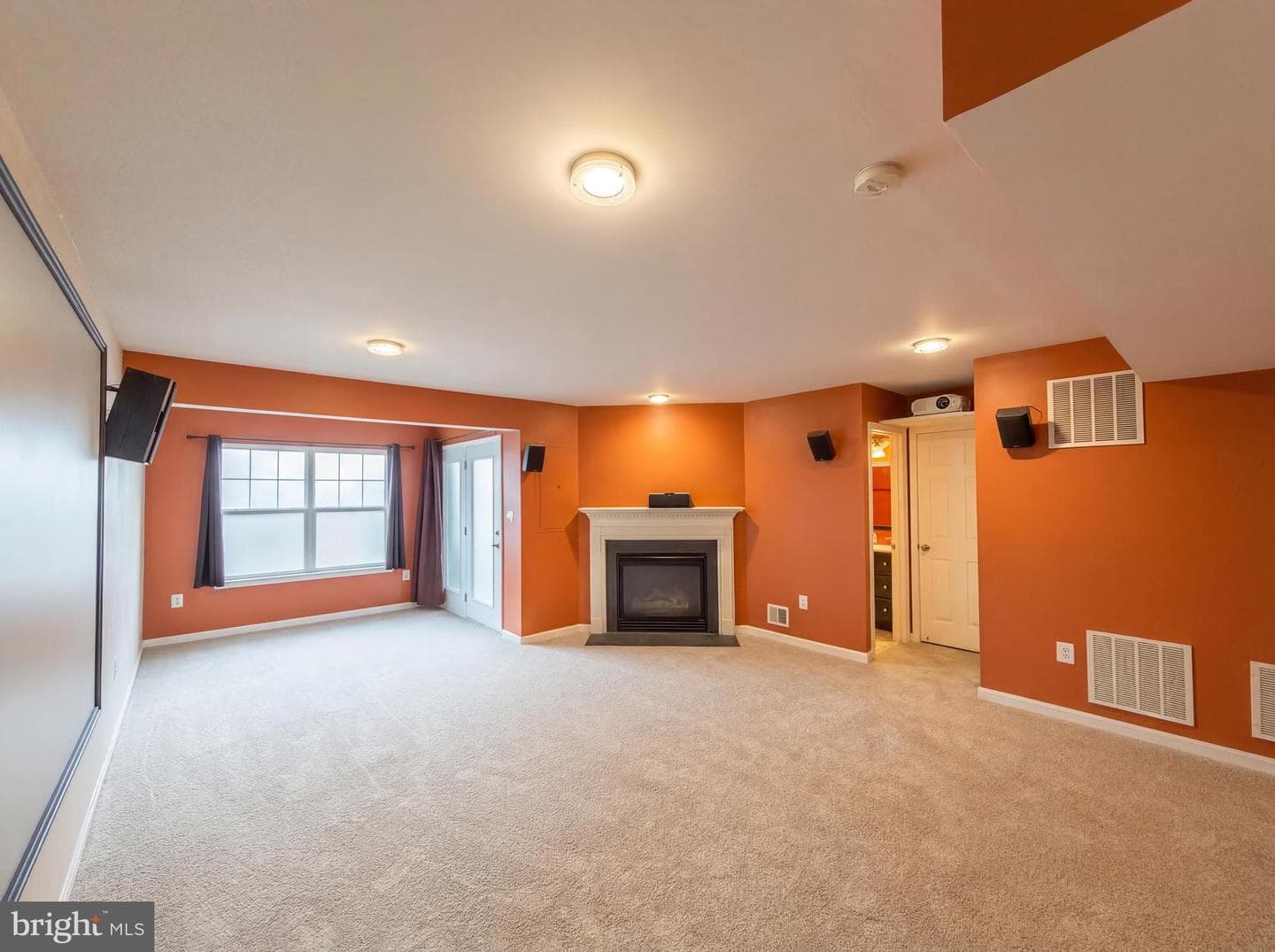 18560 Sierra Springs Square photo 8