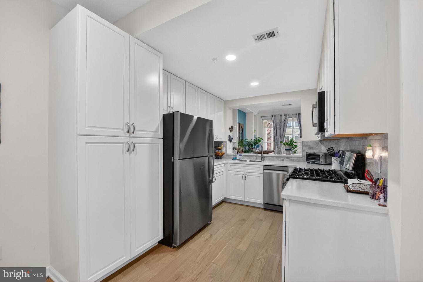 45070 Brae Terrace #102 photo 4