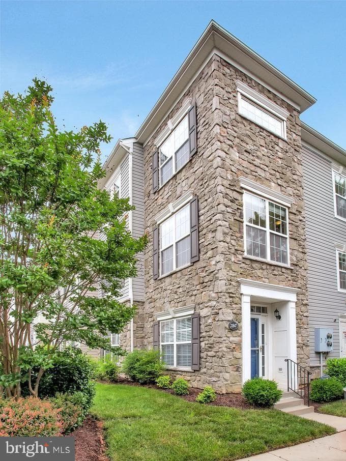 21847 Kelsey Sq # 21847, Ashburn