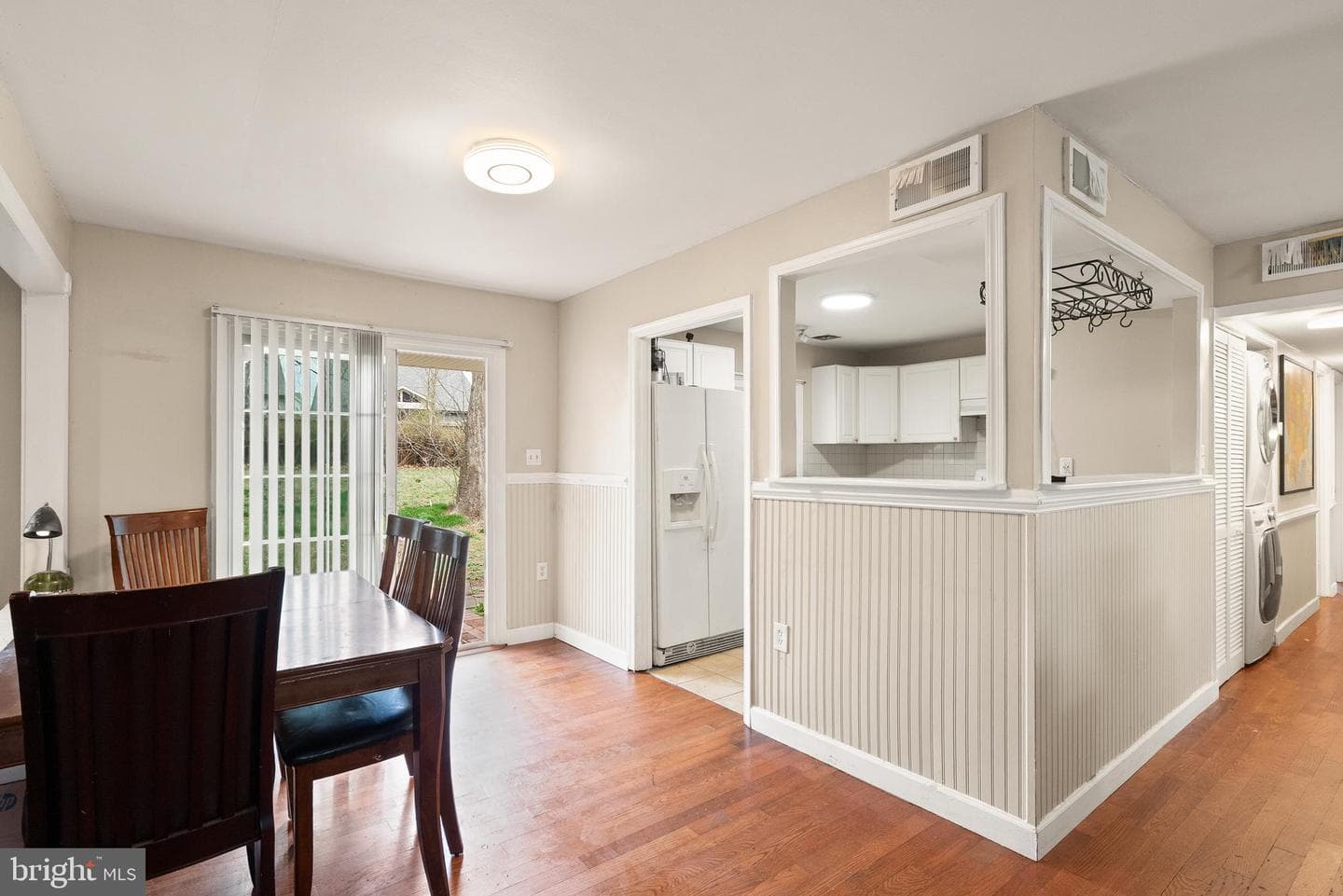 1301 N Amelia Street photo 11