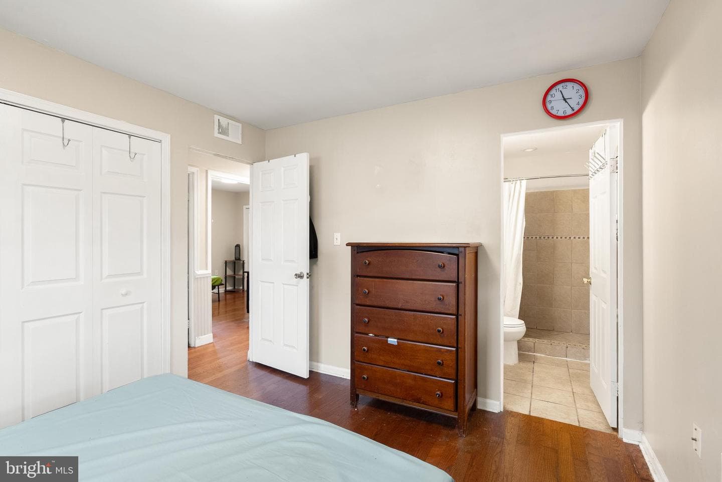 1301 N Amelia Street photo 17