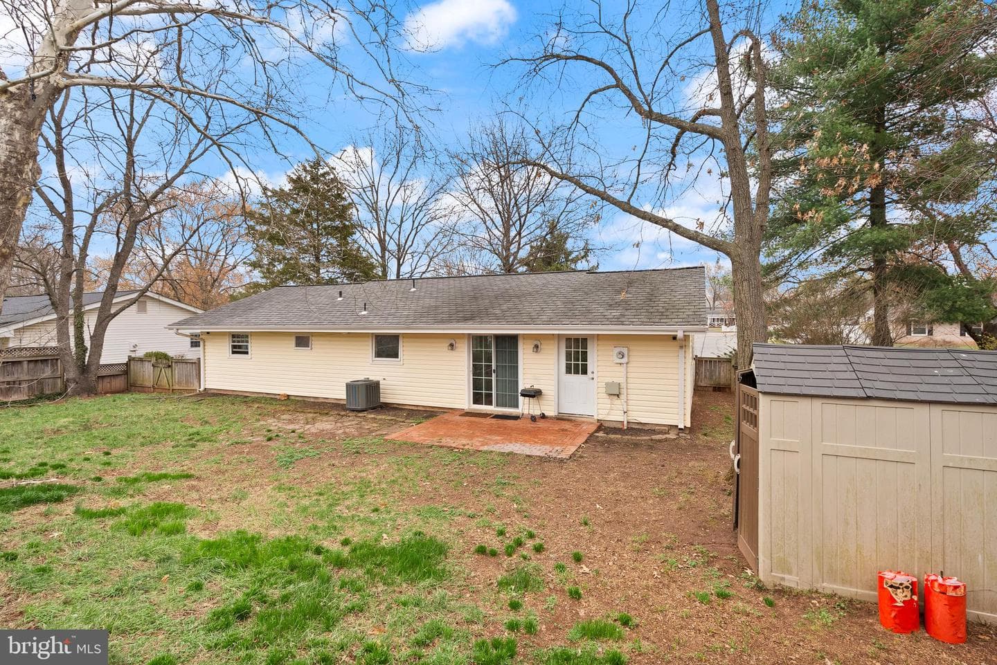 1301 N Amelia Street photo 25