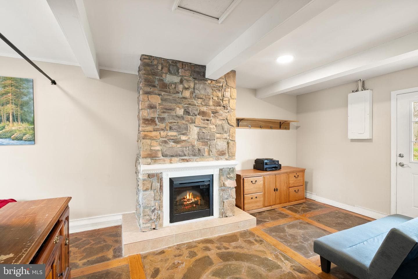 1301 N Amelia Street photo 6
