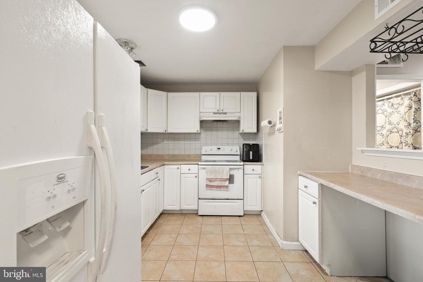 1301 N Amelia Street photo 9