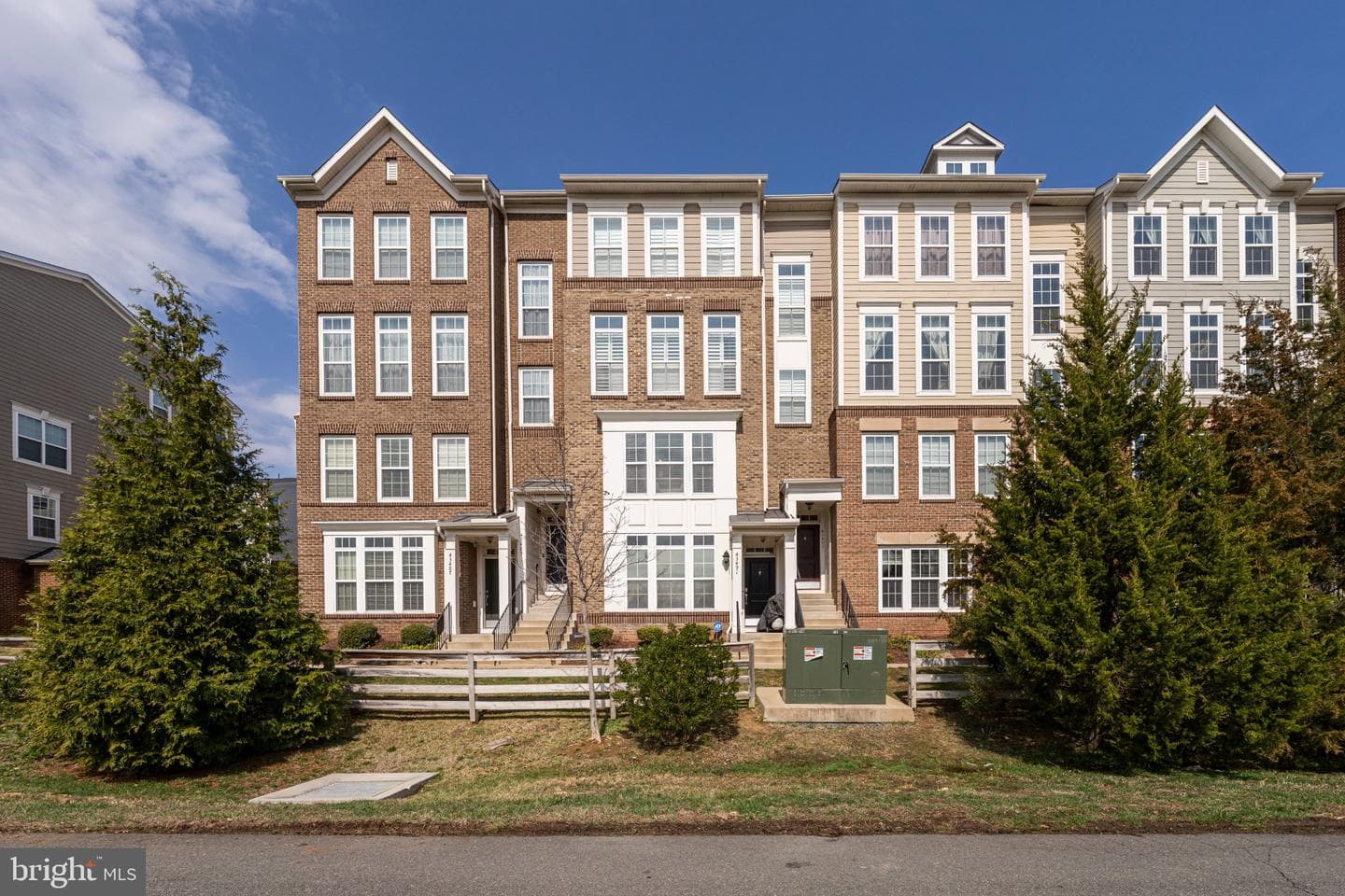 43491 Town Gate Square, Chantilly