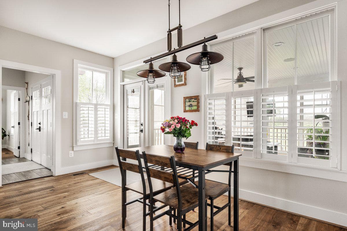 38165 Cobbett Lane photo 14