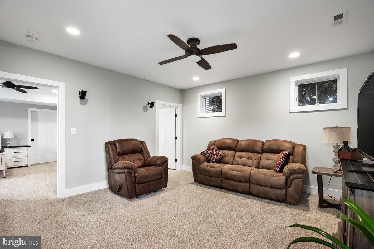 38165 Cobbett Lane photo 35