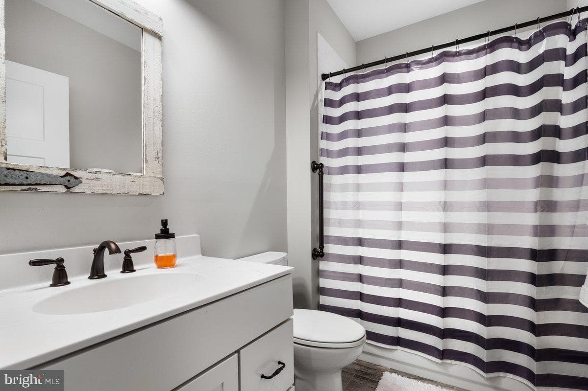 38165 Cobbett Lane photo 37