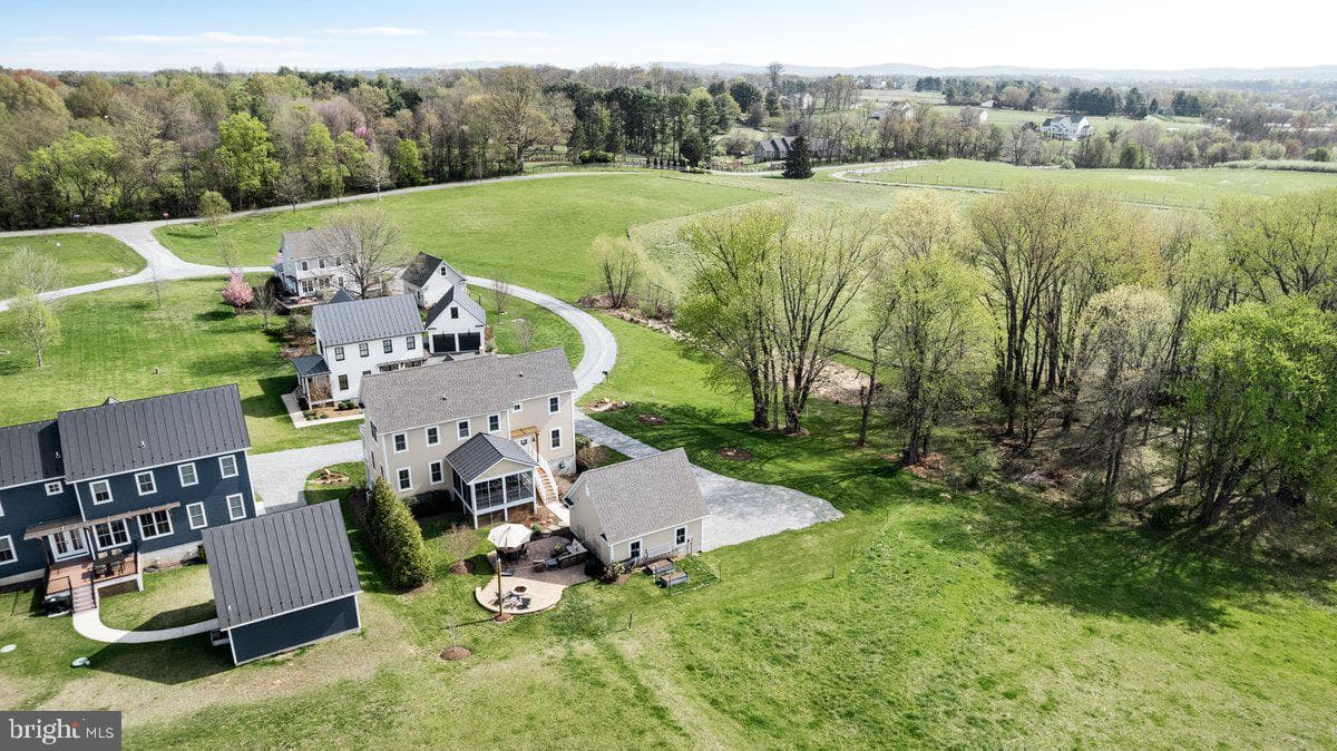 38165 Cobbett Lane photo 42
