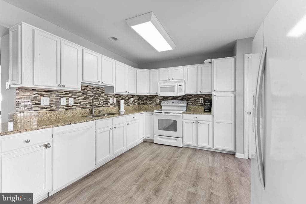 17372 Legacy Terrace photo 6