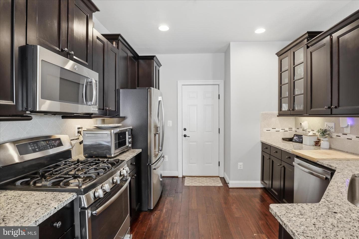 21179 Ashburn Heights Dr photo 13