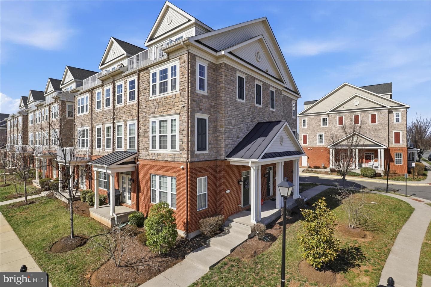 21179 Ashburn Heights Dr photo 3