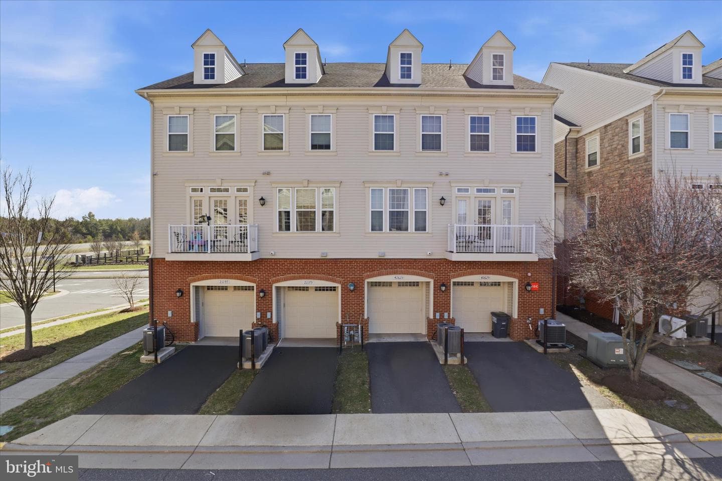 21179 Ashburn Heights Dr photo 37