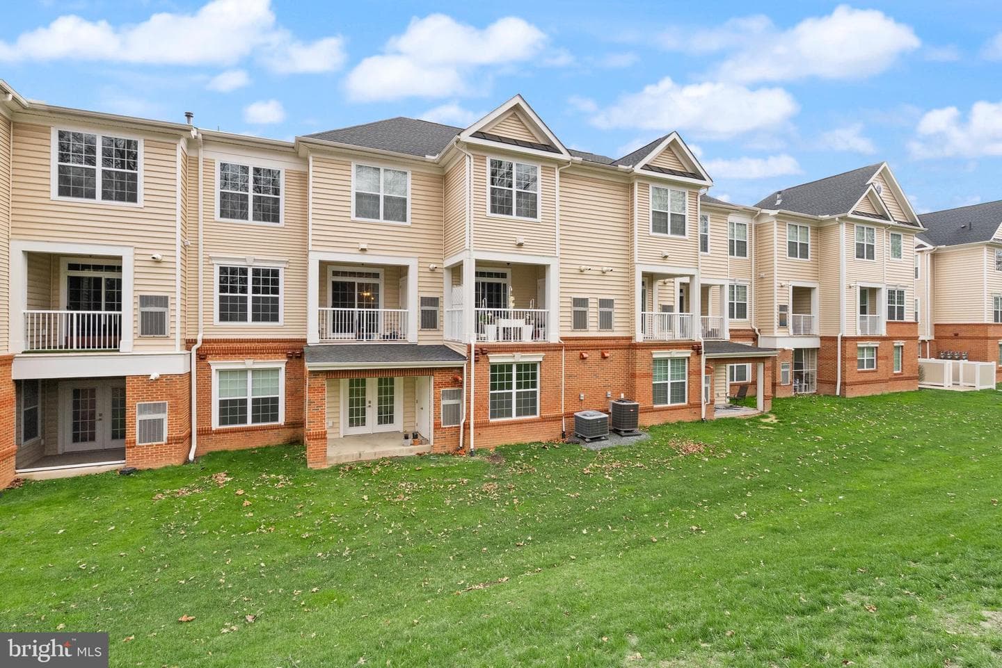 23235 Milltown Knoll Square #110 photo 38