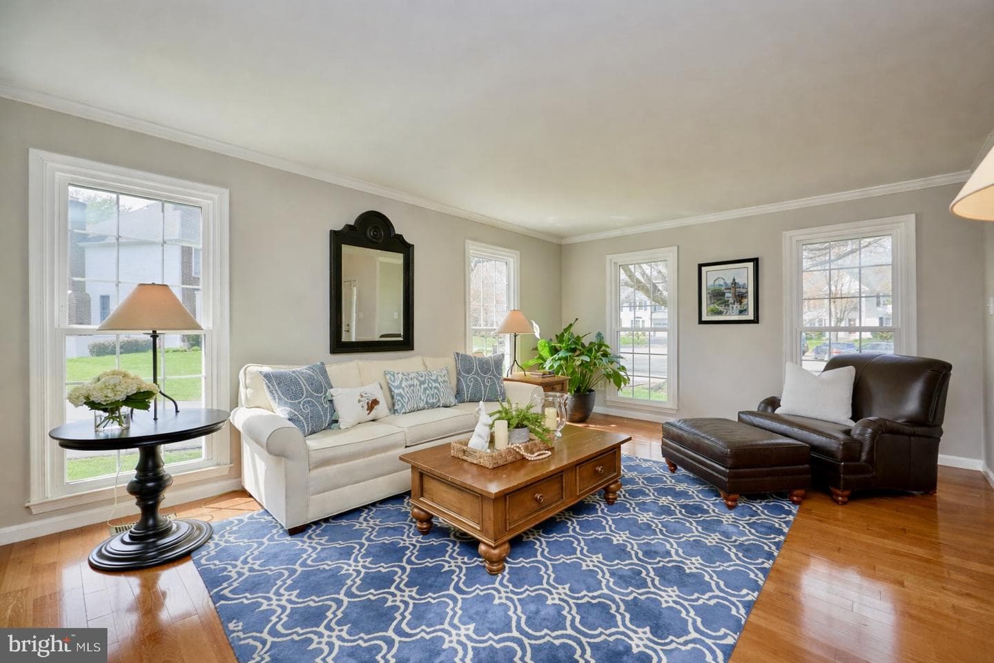 105 Whitney Place NE photo 9