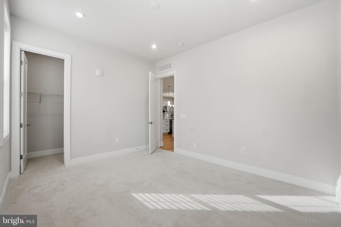 22171 Springside Terrace #300 photo 39