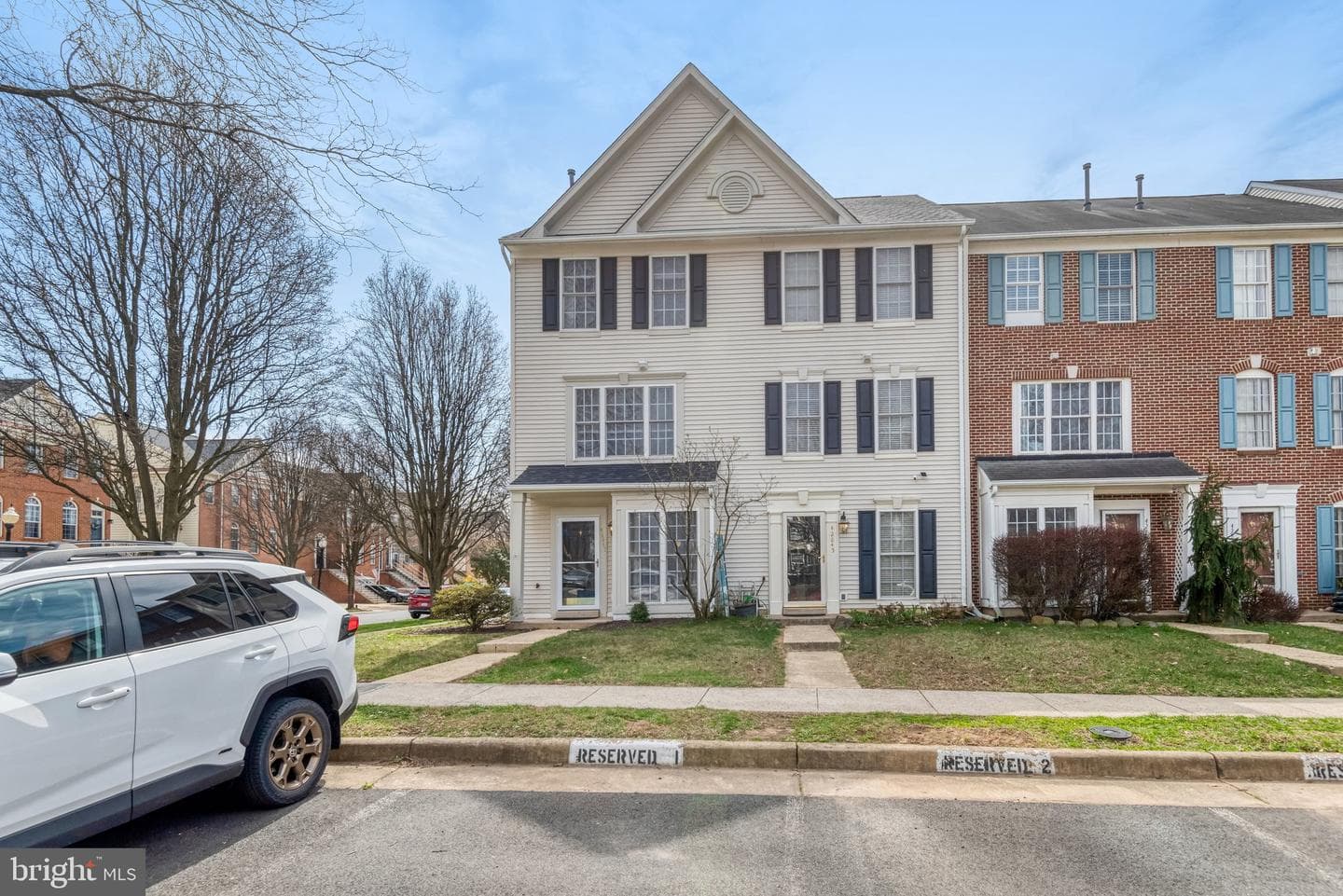 42847 Pilgrim Square