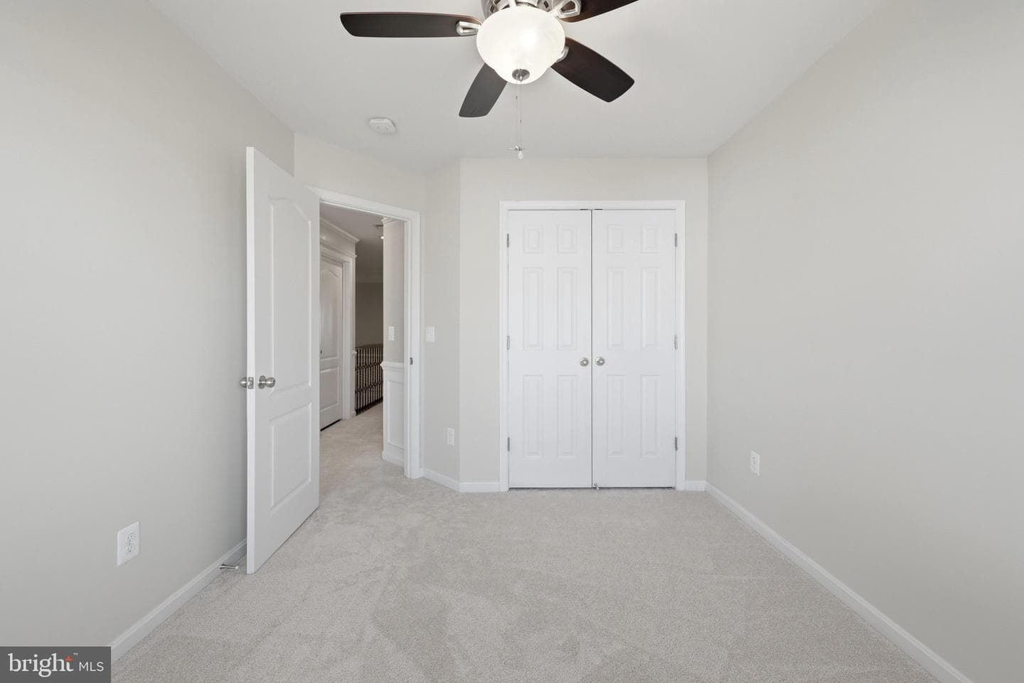 22631 Hawkbill Square photo 32