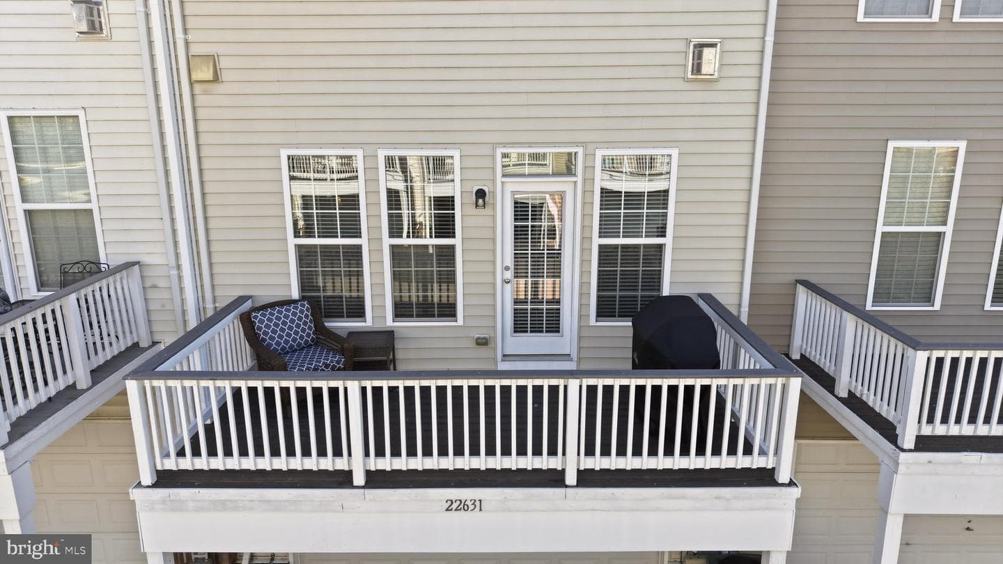 22631 Hawkbill Square photo 43