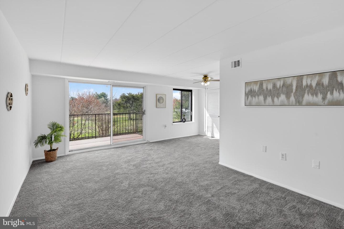 125 Clubhouse Drive SW #6 photo 2