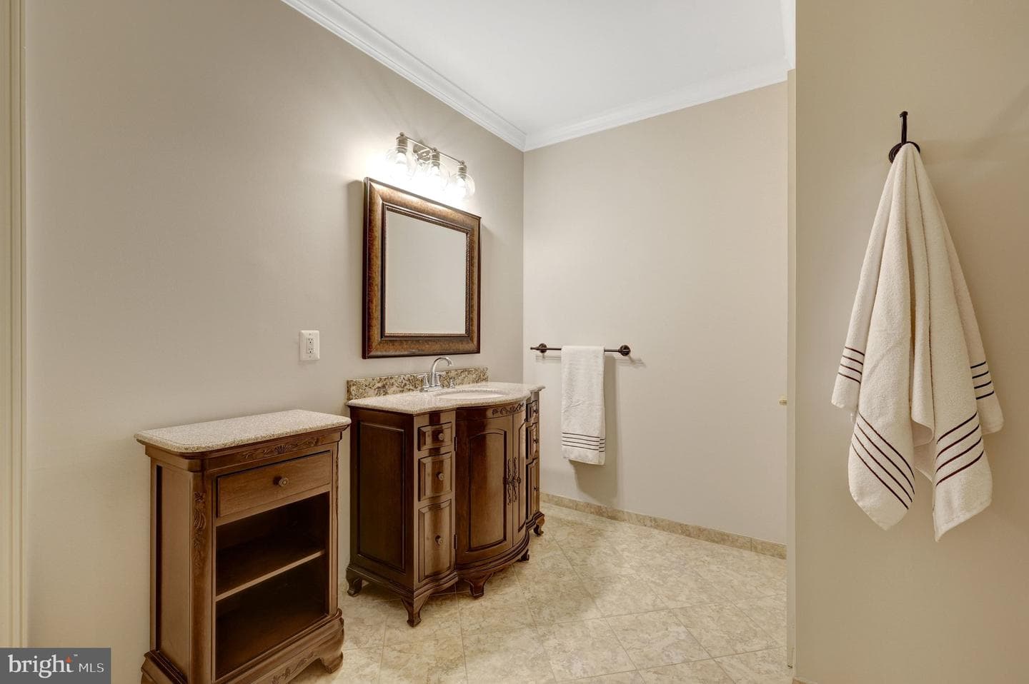 43044 Unison Knoll Circle photo 80