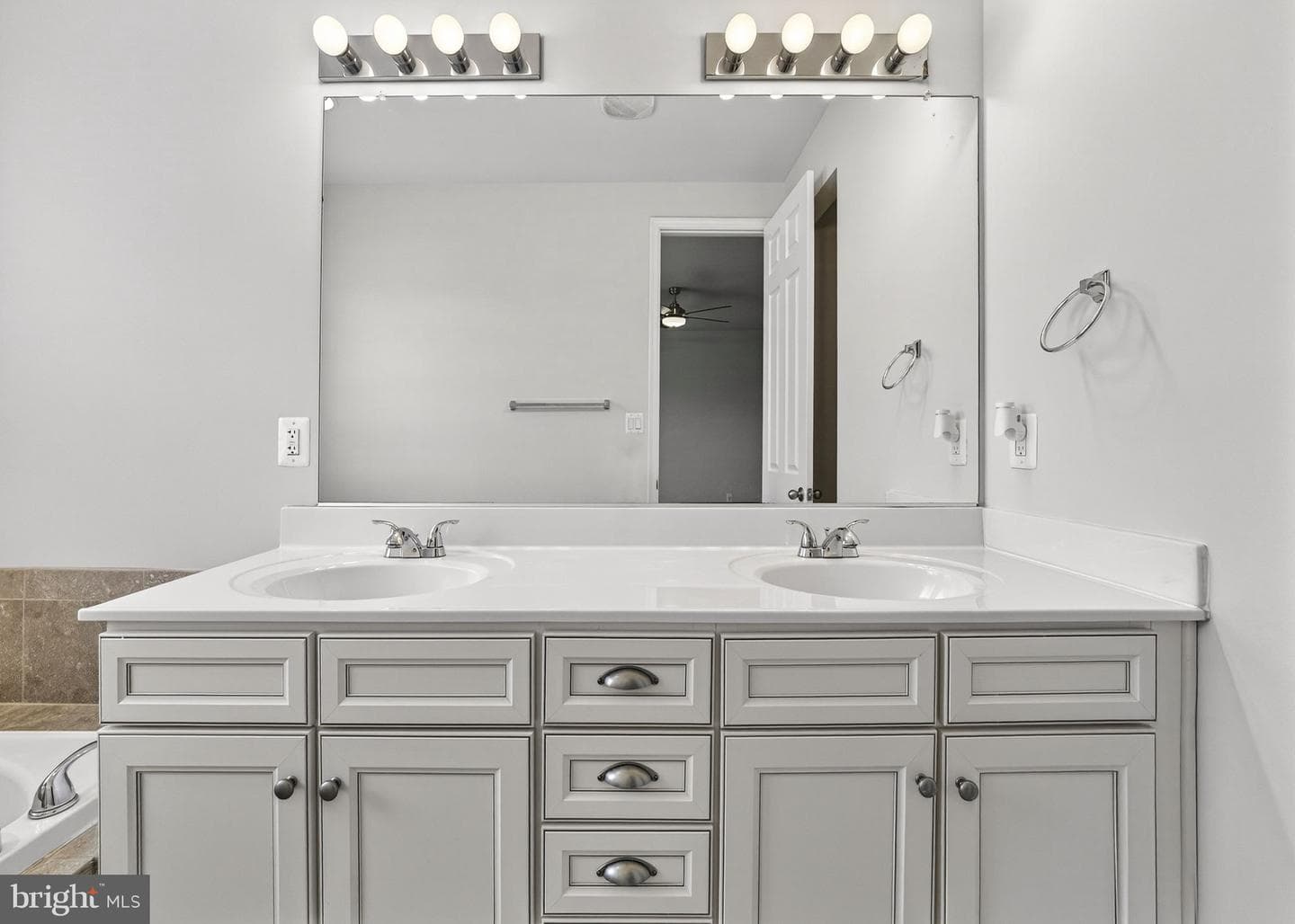 20471 Rolling Water Terrace photo 28