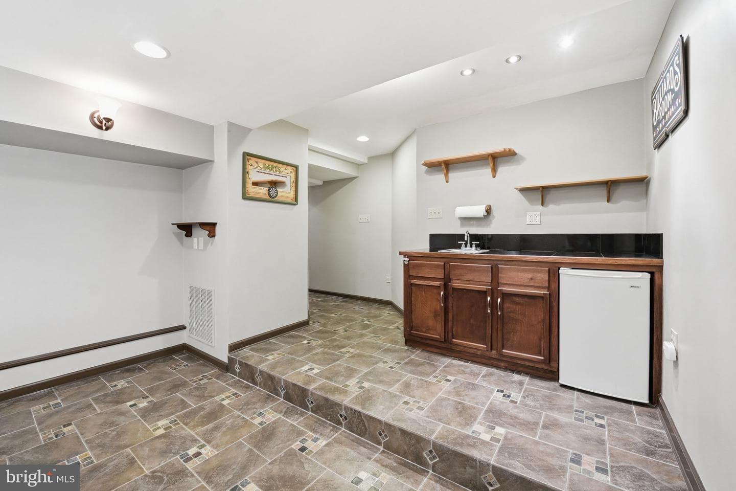 634 Meade Drive SW photo 40