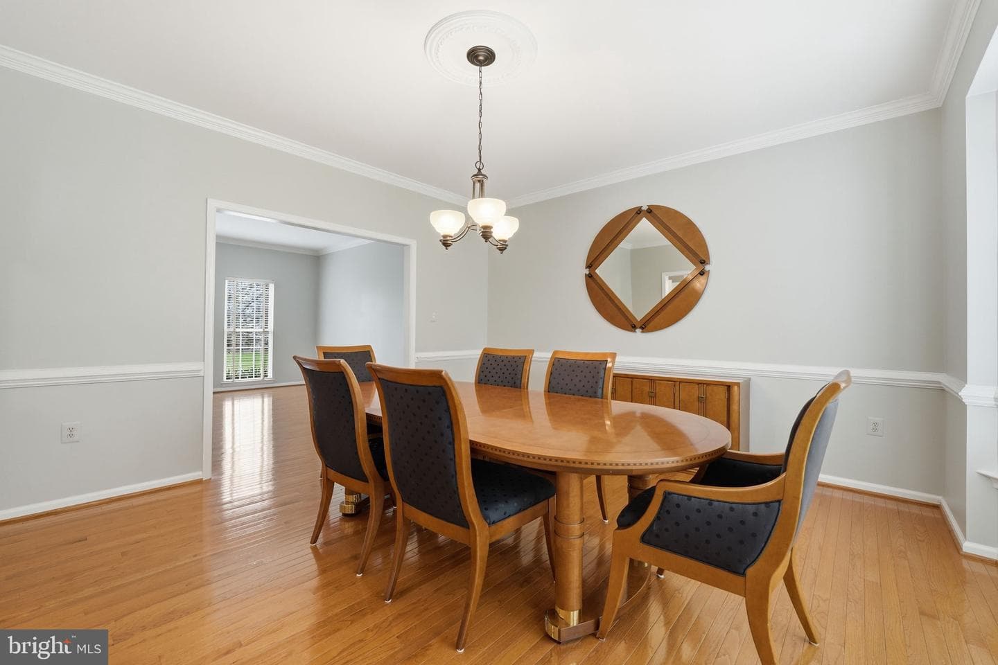 634 Meade Drive SW photo 9