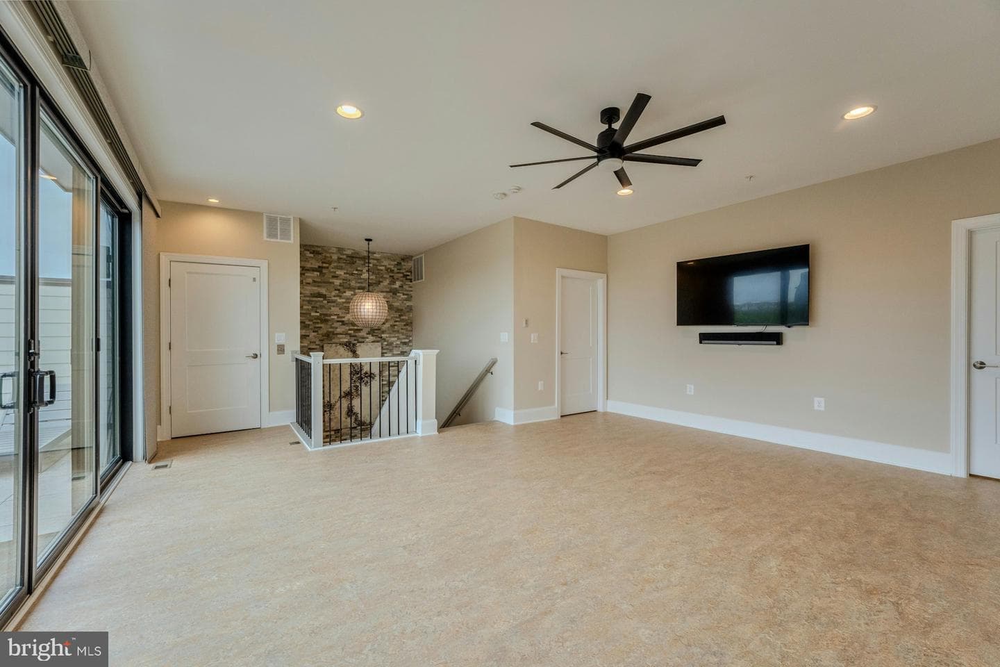 44665 Brushton Terrace photo 56