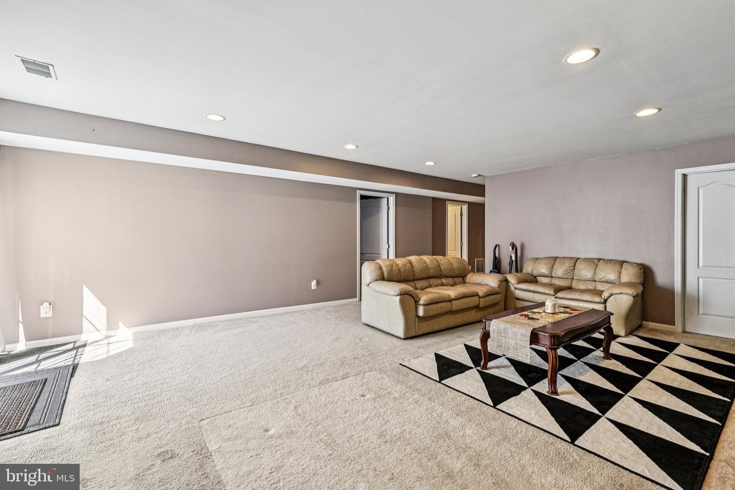 43169 Eleni Street photo 42