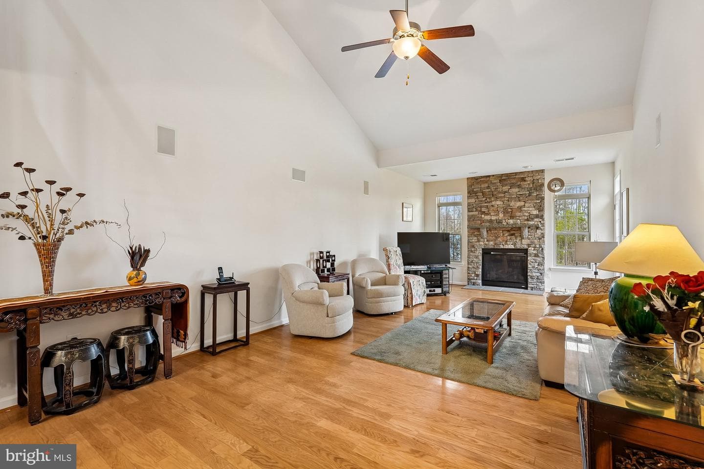 24878 Helms Terrace photo 17