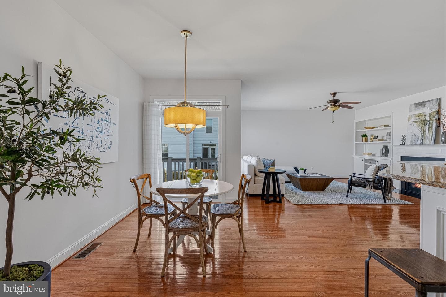 43172 Nikos Street photo 15
