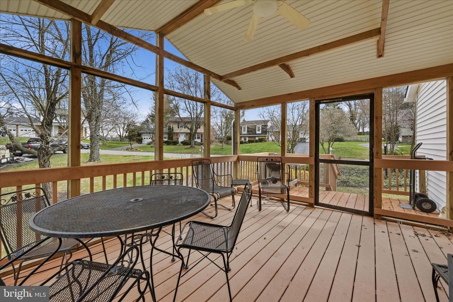 126 Applewood Court photo 14