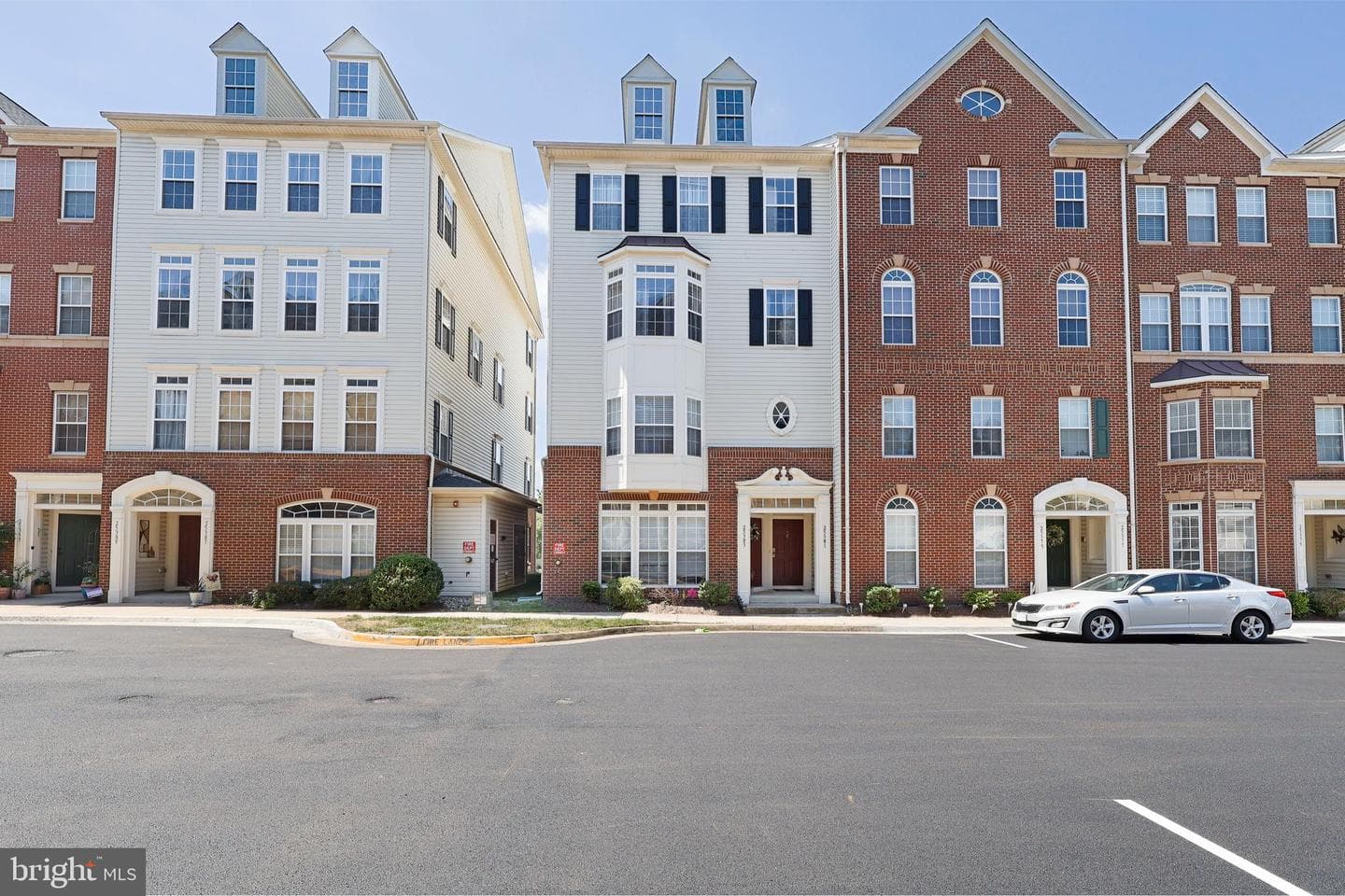 25381 Patriot Terrace, Aldie