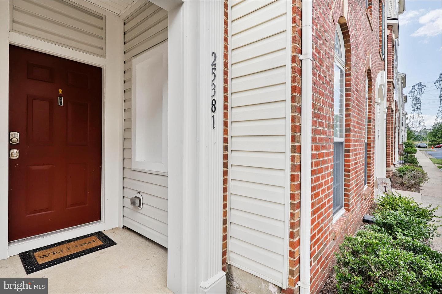 25381 Patriot Terrace photo 3