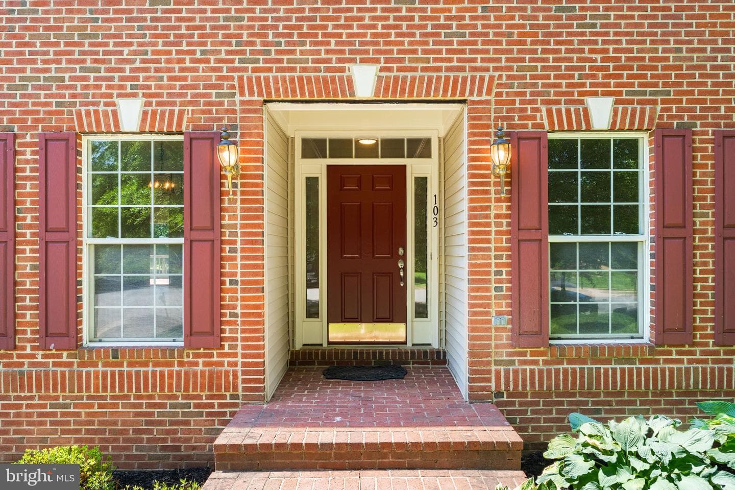103 Bournville Court SE photo 7
