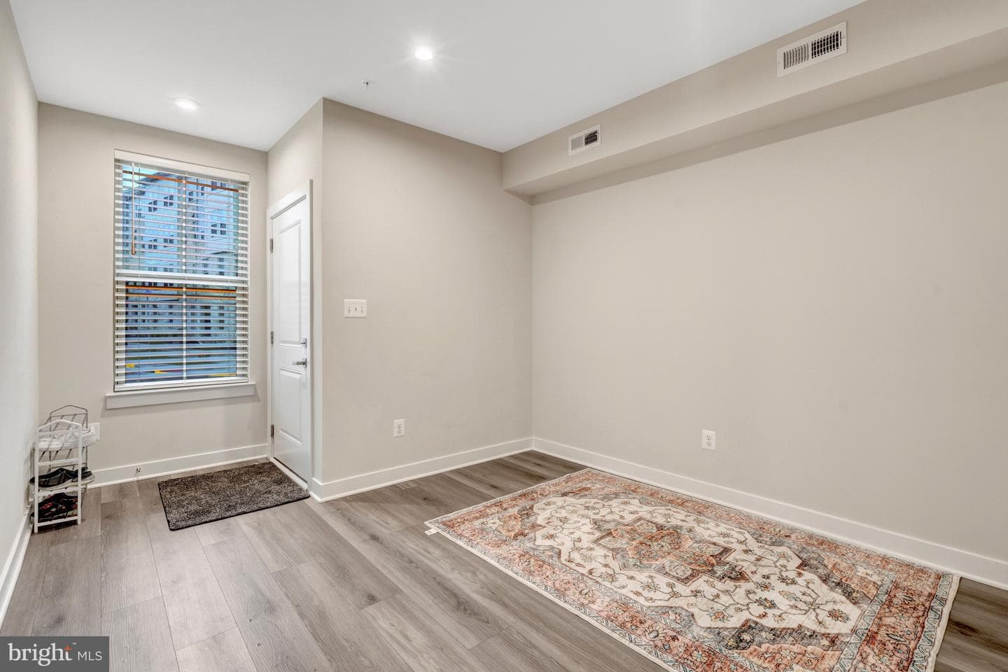 42558 Invergordon Terrace photo 3