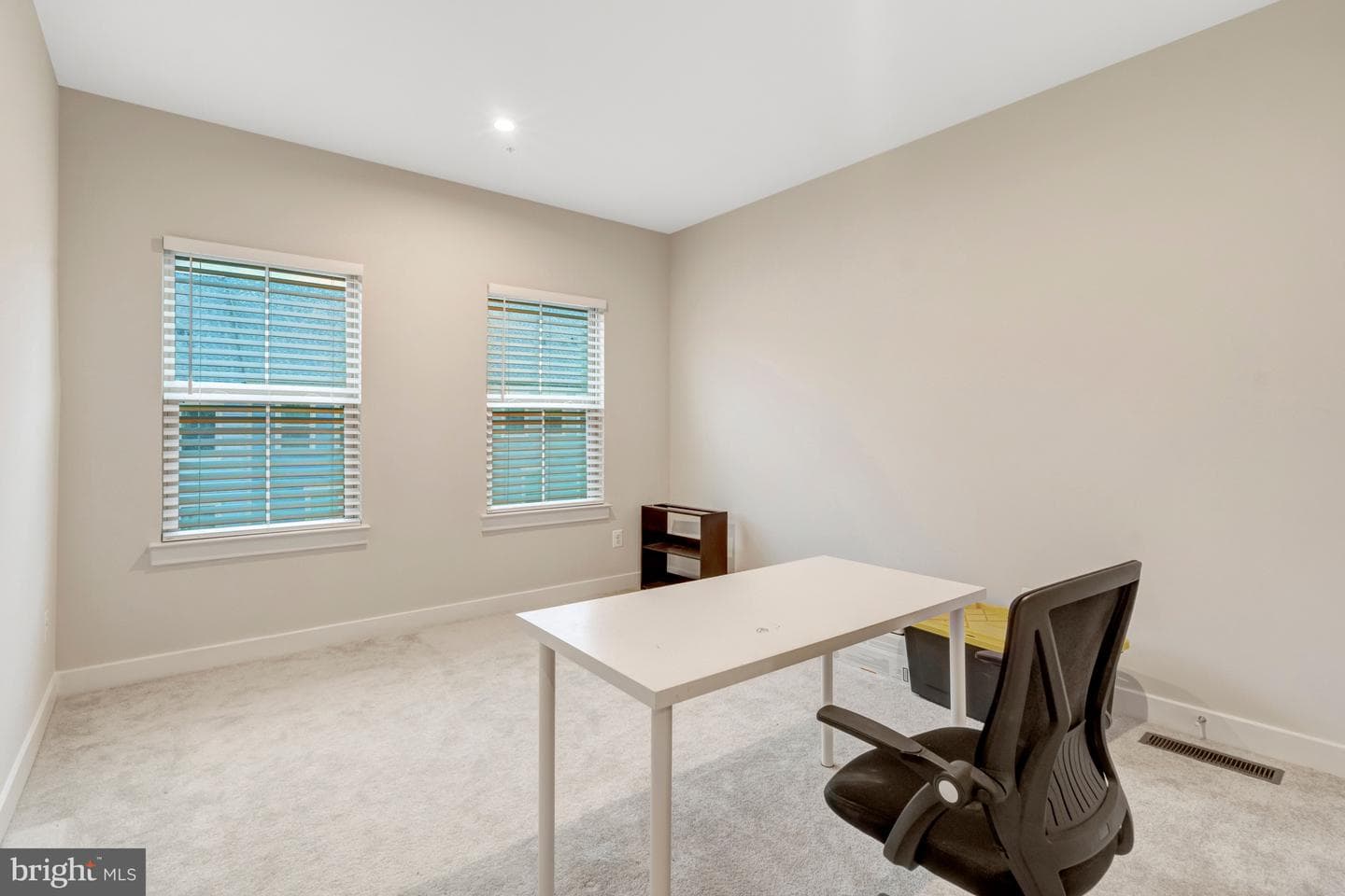 42558 Invergordon Terrace photo 33