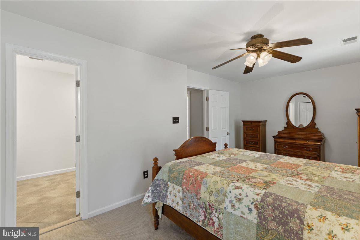 734 Hetzel Terrace SE photo 28