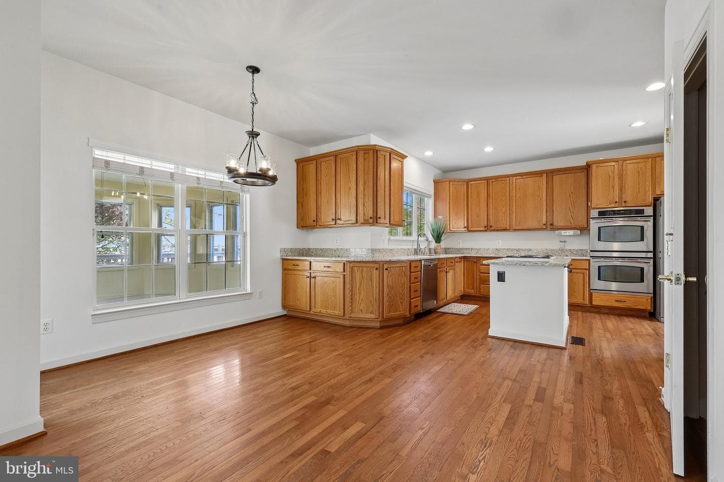 43097 Binkley Circle photo 6