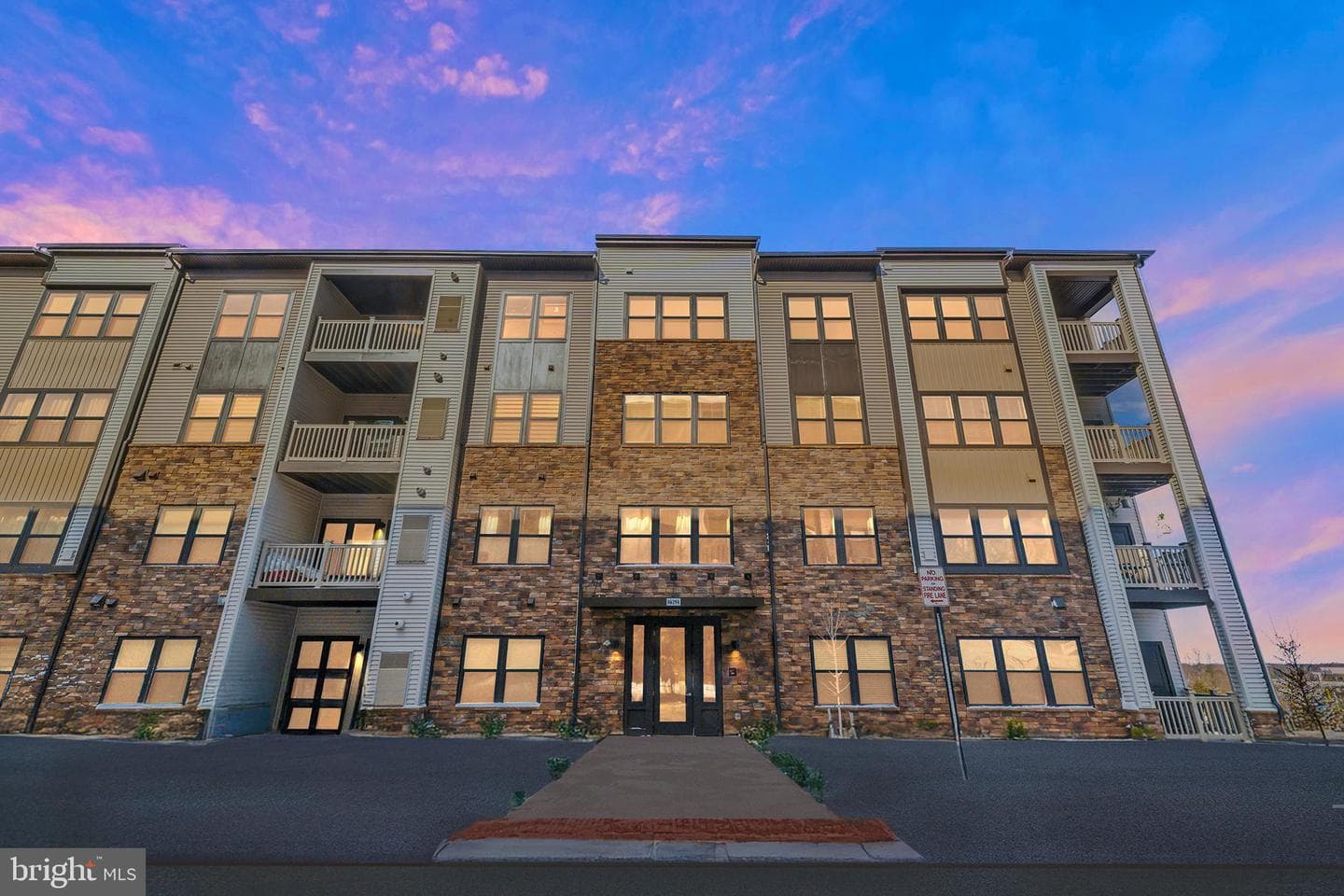 46294 Mount Milstead Terrace #400, Sterling