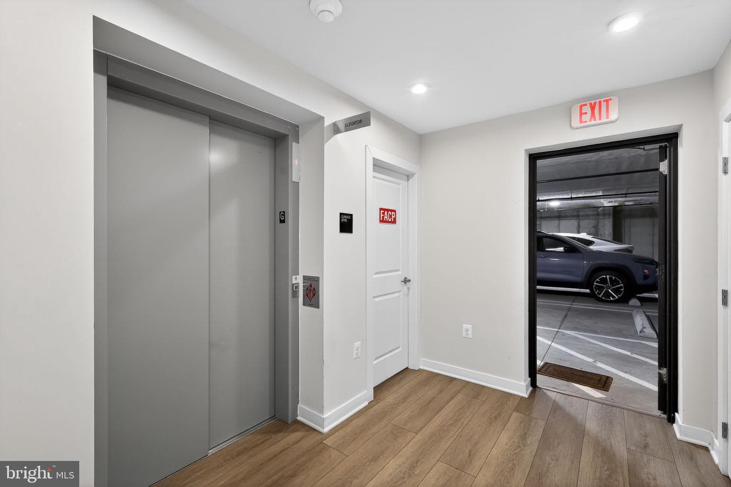 46294 Mount Milstead Terrace #400 photo 27
