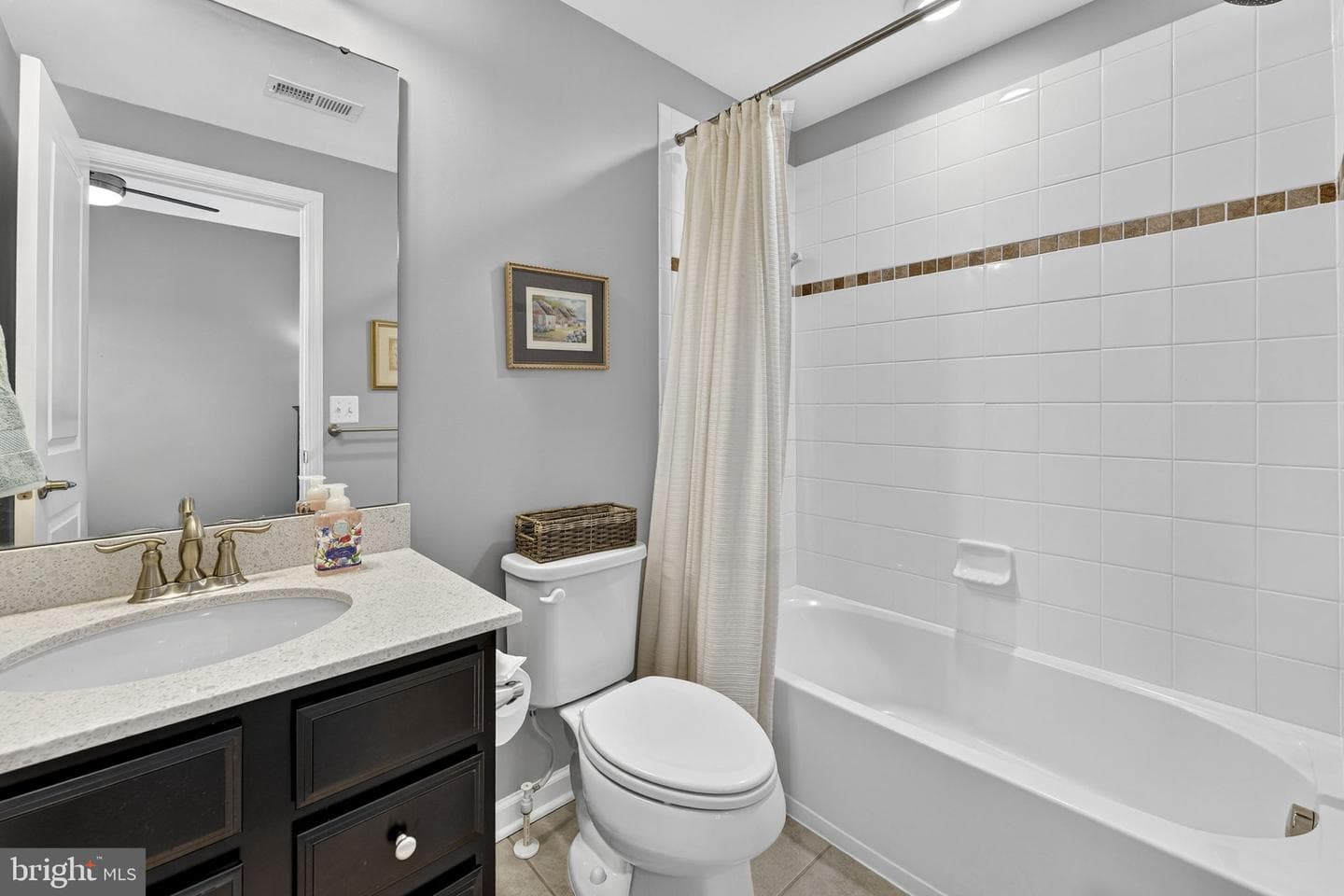 459 Haupt Square SE photo 44