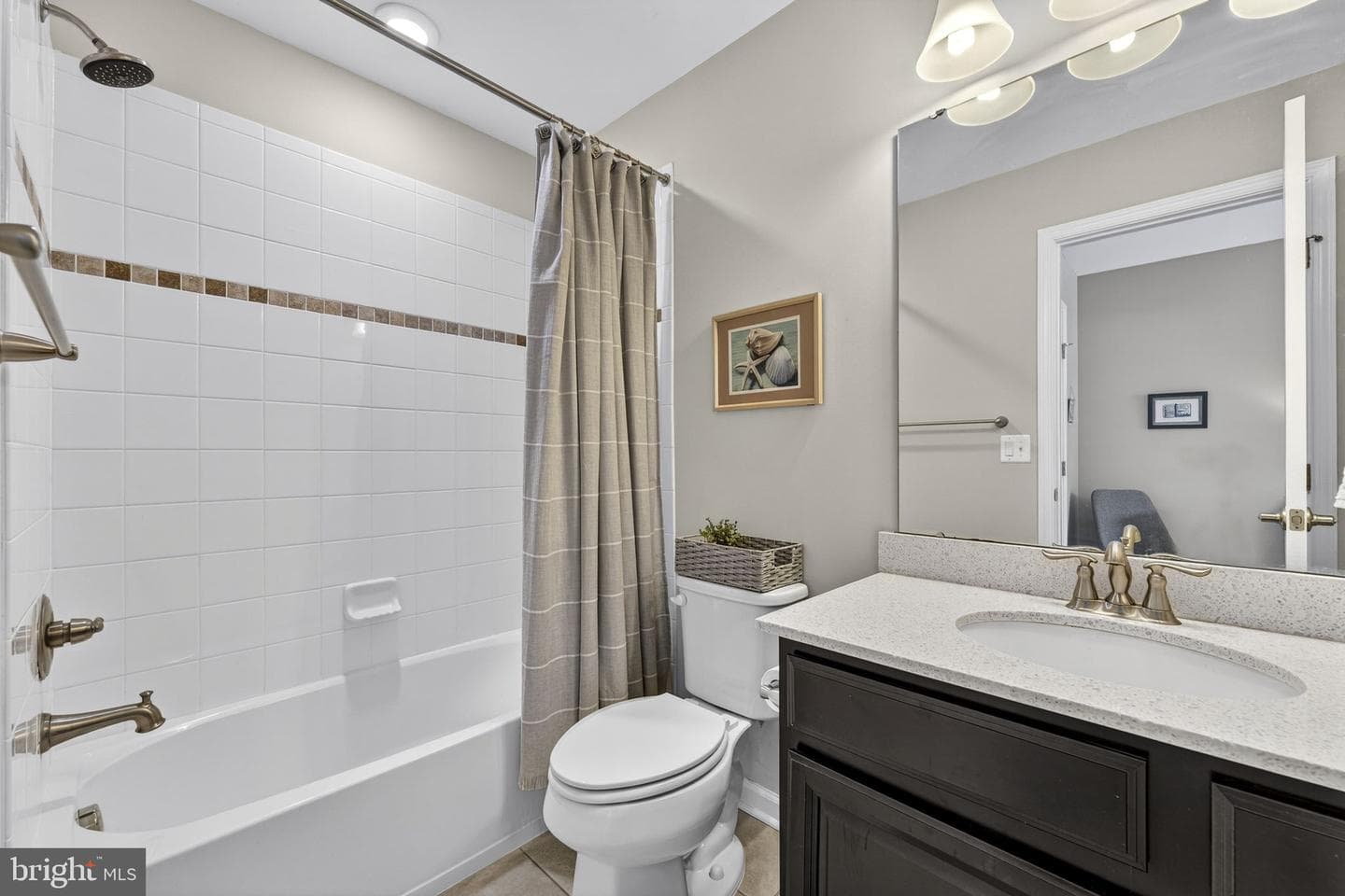 459 Haupt Square SE photo 53
