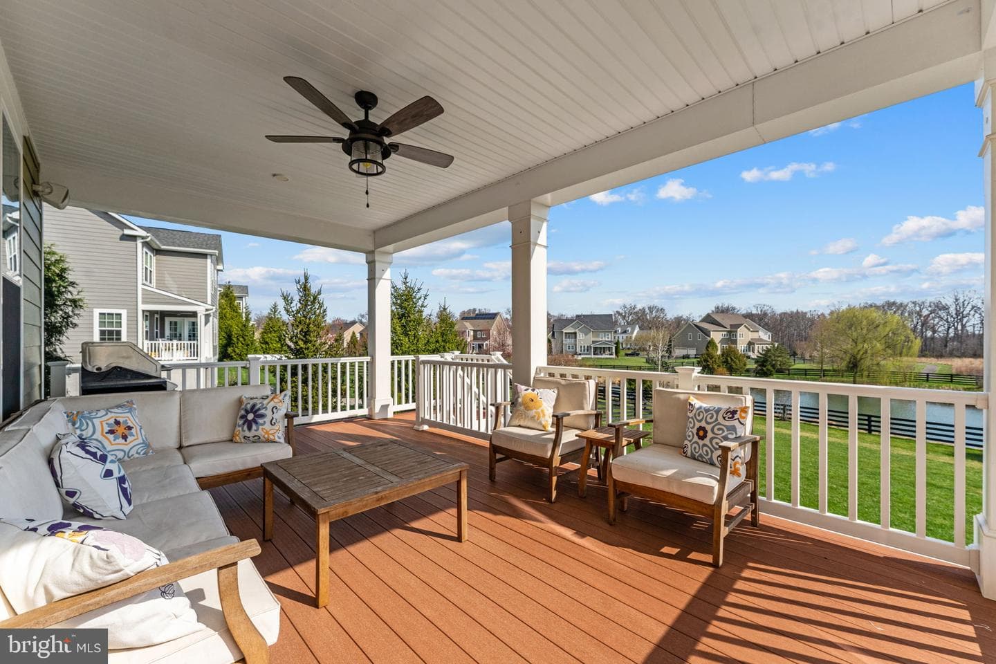 25014 Dahlia Manor Place photo 16