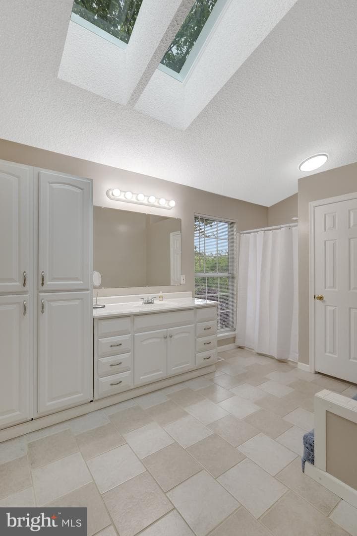 30125 Merchant Court photo 46