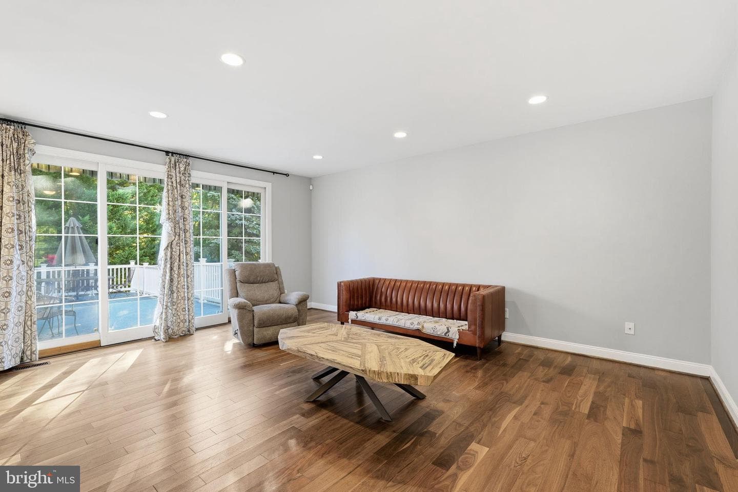 43949 Bruceton Mills Circle photo 17