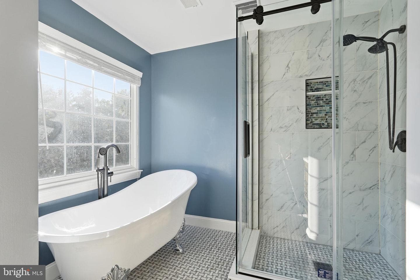 43949 Bruceton Mills Circle photo 28