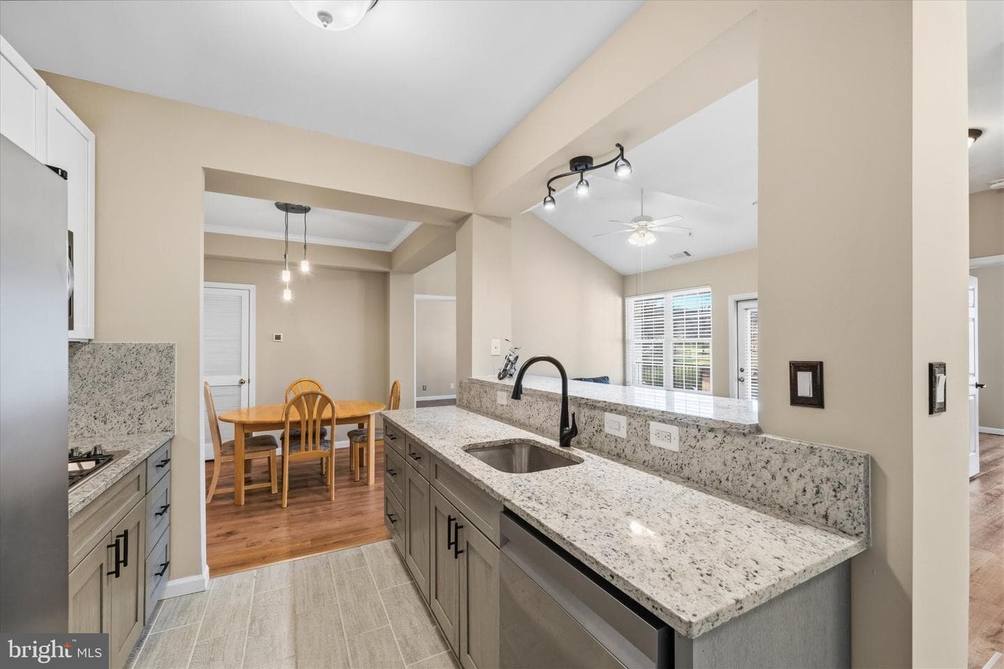 46628 Drysdale Terrace #301 photo 6